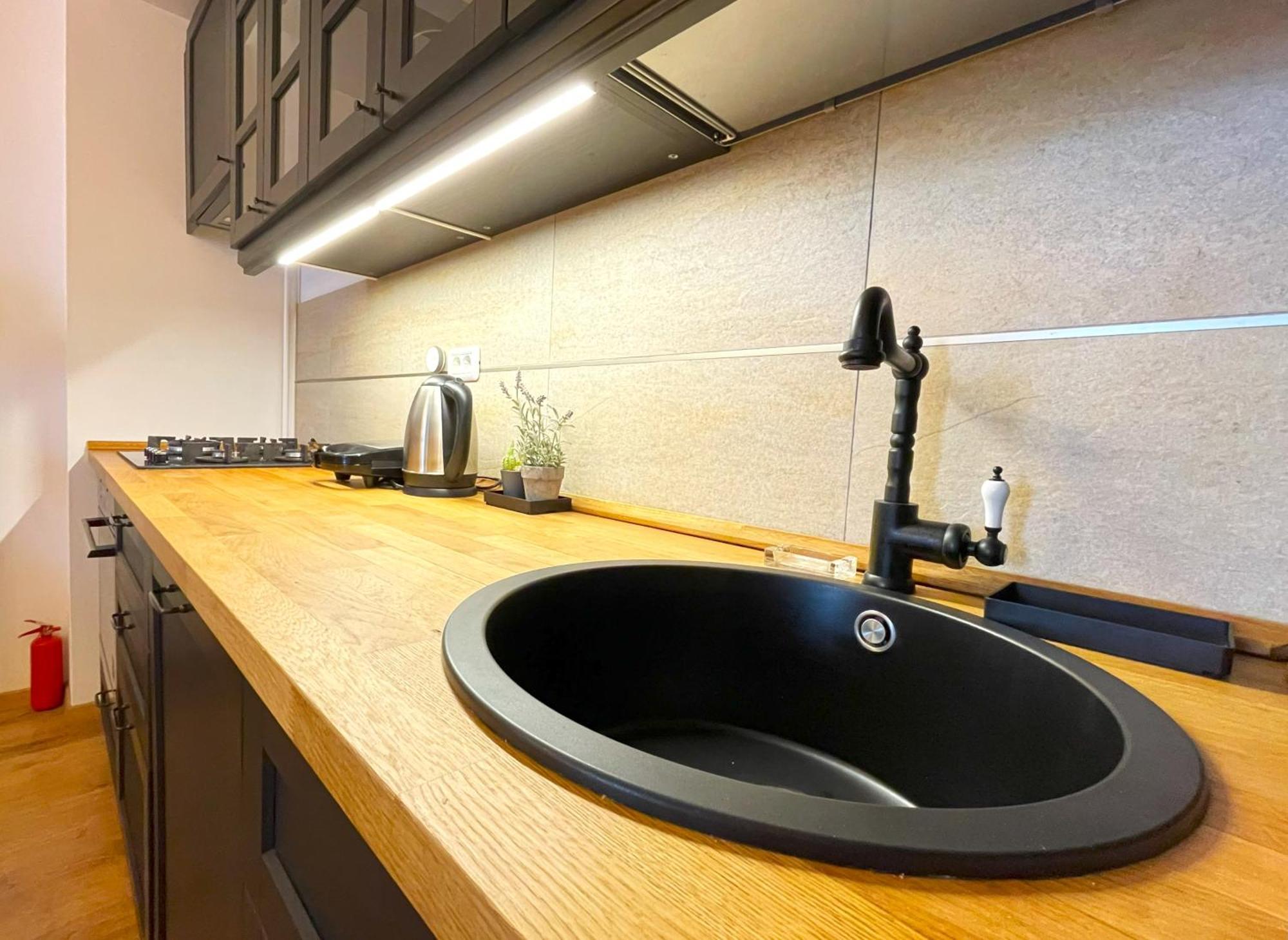 Forest Oasis Studio - Free Netflix And Disney Plus Predeal Buitenkant foto